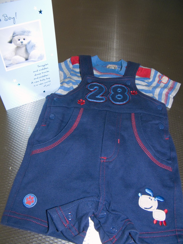 T-shirt and Overalls for Addi